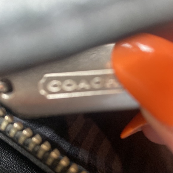 Coach Vintage Cow Hide Leather Adjustable strap Purse - Picture 11 of 12